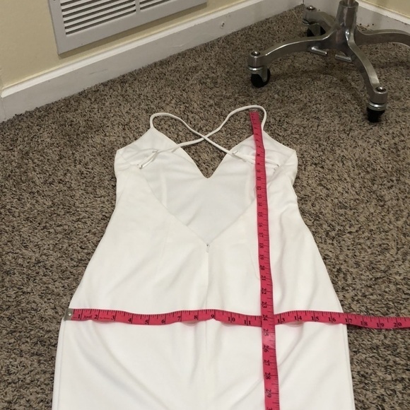 NWT Katie May My Vibe Midi Dress Size Small White Open Back Plunge V-Neck - Picture 10 of 11